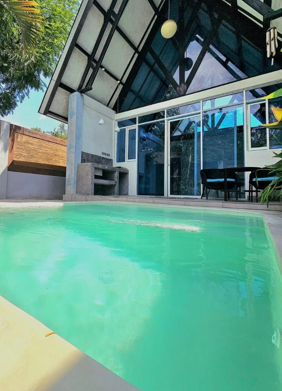 Atties Villa Gili Air Buitenkant foto
